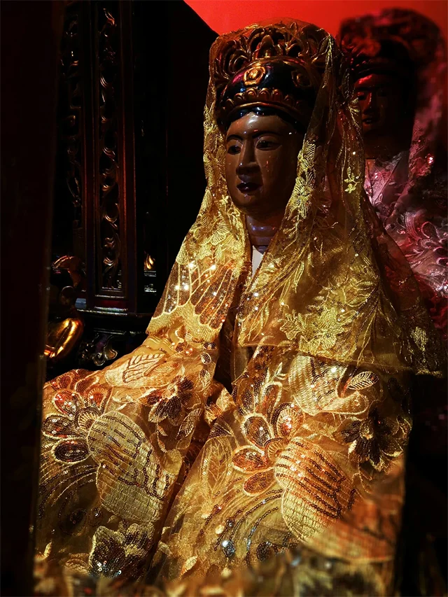 Chau De Tu Kham Sai